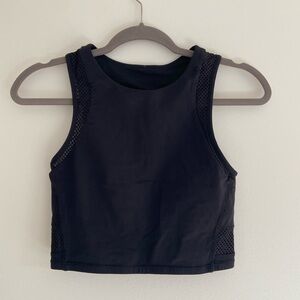 Lululemon black cropped tank with built in bra 6